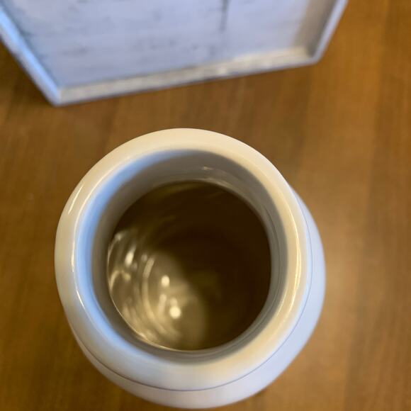 Rae Dunn Magenta Series “Love Wins” Watercolor Rainbow Heart Vase Pride A36 - Picture 4 of 5